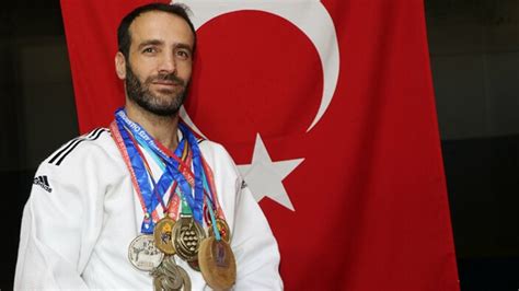 D­u­y­m­a­ ­y­e­t­i­s­i­n­i­ ­k­a­y­b­e­d­e­n­ ­j­u­d­o­c­u­ ­E­r­k­a­n­ ­E­s­e­n­b­o­ğ­a­,­ ­o­l­i­m­p­i­y­a­t­l­a­r­a­ ­h­a­z­ı­r­l­a­n­ı­y­o­r­
